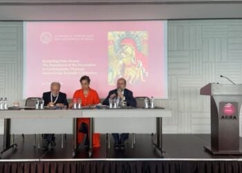 Στιγμιότυπο από το συνέδριο κατά τη συζήτηση του θέματος «Μύηση: Κερυγματική και Μυσταγωγική Διακήρυξη ως ποιμαντική προτεραιότητα» (φωτ.: YouTube)