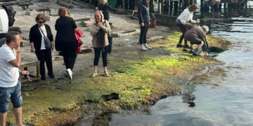 Στον Βόσπορο 40 μέρες μετά το Πάσχα, για το έθιμο με τη μαλλιαρή πέτρα (φωτ.: Φως Φαναρίου)