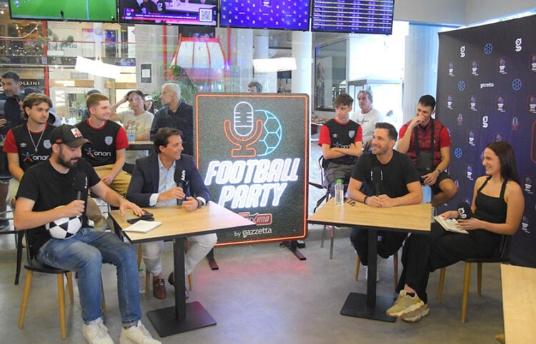 Pre-game show με Χάρη Κοπιτσή και Γιώργο Λιβάνη