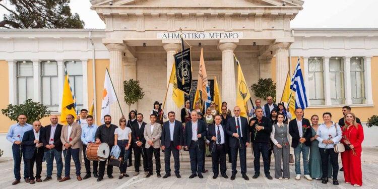 Στιγμιότυπο από τις εκδηλώσεις τιμής και μνήμης για τα 106 χρόνια από τη Γενοκτονία των Ποντίων (φωτ.: Δήμος Πάφου)