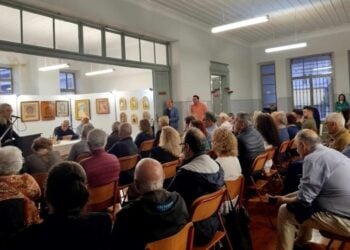 Πλήθος κόσμου παρευρέθηκε στη συζήτηση (φωτ.: facebook/Παναγία Σουμελά Κατερίνης - Ποντιακός Σύλλογος)