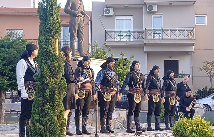 Πυρριχιστές του «Μιθριδάτη» Λαυρίου (φωτ.: Facebook / The Attica Press News)