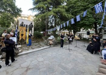 Στιγμιότυπο από την εκδήλωση στο Μνημείο Προσφυγικού Ελληνισμού, στην Έδεσσα (φωτ.: facebook/Σύλλογος Ποντίων Έδεσσας Αγ. Θεόδωρος Γαβράς)
