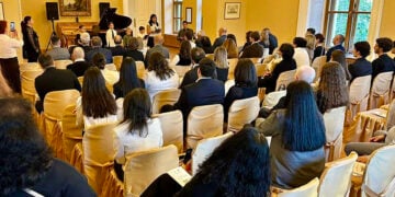 Στιγμιότυπο από την εκδήλωση για τη Γενοκτονία των Ποντίων στην πρεσβεία της Ελλάδας στη Μόσχα (φωτ.: Facebook / Πρεσβεία της Ελλάδας στη Μόσχα)