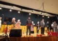 Στιγμιότυπο από τη θεατρική παράσταση «Η Ανταλλαγή» του Κυριάκου Σαχανίδη (φωτ.: facebook/Μορφωτικός Σύλλογος Ποντίων Κομοτηνής και Περιφέρειας «Ο Εύξεινος Πόντος»)