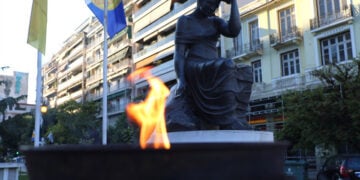 Το Μνημείο για τη Γενοκτονία των Ποντίων στην Πλατεία Αγίας Σοφίας στη Θεσσαλονίκη (φωτ.: ΑΠΕ-ΜΠΕ / Νίκος Αραμπατζής)