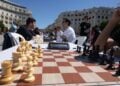 Σκακιστές επί τω έργον στην πλατεία Αριστοτέλους (φωτ.: ΜΟΤΙΟΝΤΕΑΜ/Βασίλης Βερβερίδης)