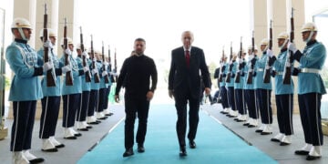 Ο Ερντογάν υποδέχεται τον Ζελένσκι στην Άγκυρα (φωτ.: Προεδρία της Δημοκρατίας της Τουρκίας)