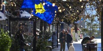 Εικόνα από την Πρίστινα του Κοσόβου (φωτ.: EPA/Georgi Licovski)