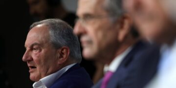 Ο πρώην πρωθυπουργός Κώστας Καραμανλής, συμμετέχει στην παρουσίαση βιβλίου του δημοσιογράφου Σταύρου Λυγερού, «Οι αθέατες όψεις του πολέμου στην Ουκρανία», στο Πολεμικό Μουσείο, Αθήνα, Τρίτη 17 Ιουνίου 2025. ΑΠΕ-ΜΠΕ/ΓΙΩΡΓΟΣ ΒΙΤΣΑΡΑΣ
