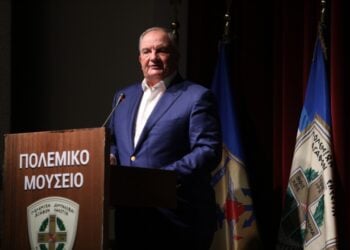 Ο πρώην πρωθυπουργός Κώστας Καραμανλής, συμμετέχει στην παρουσίαση βιβλίου του δημοσιογράφου Σταύρου Λυγερού, «Οι αθέατες όψεις του πολέμου στην Ουκρανία», στο Πολεμικό Μουσείο, Αθήνα, Τρίτη 17 Ιουνίου 2025. ΑΠΕ-ΜΠΕ/ΓΙΩΡΓΟΣ ΒΙΤΣΑΡΑΣ