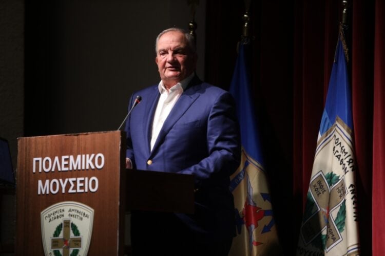 Ο πρώην πρωθυπουργός Κώστας Καραμανλής, συμμετέχει στην παρουσίαση βιβλίου του δημοσιογράφου Σταύρου Λυγερού, «Οι αθέατες όψεις του πολέμου στην Ουκρανία», στο Πολεμικό Μουσείο, Αθήνα, Τρίτη 17 Ιουνίου 2025. ΑΠΕ-ΜΠΕ/ΓΙΩΡΓΟΣ ΒΙΤΣΑΡΑΣ