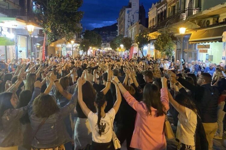 Ποντιακή βραδιά στο πλαίσιο της Λευκής Νύχτας στην Καβάλα (φωτ.: https://www.facebook.com/lesxipontionnkavalas/)