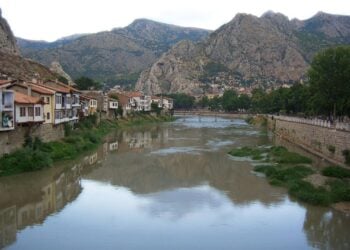 Ο ποταμός Ίρις (Yeşilırmak) στην Αμάσεια (φωτ: Ahmet Keles /commons. wikimedia.org)