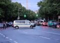 Αστυνομικοί στο σημείο όπου γυναίκα επιτέθηκε με μαχαίρι σε περαστικούς στο Theresienwiese (φωτ.: x.com/EcoNews2025)