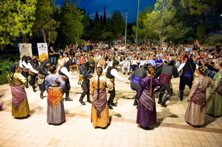 Στιγμιότυπο από τα Τραπεζούντεια 2025 της Ένωσης Ποντίων Γλυφάδας (φωτ.: facebook.com/PontioiGlyfadas)