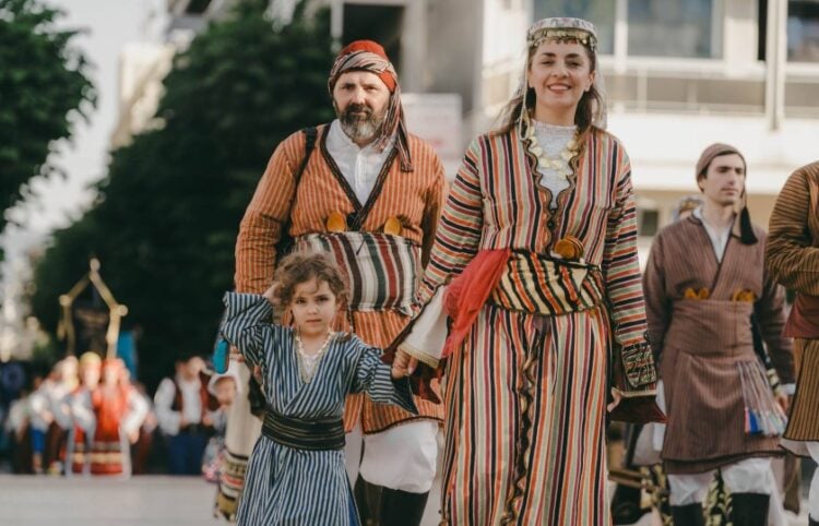 Στιγμιότυπο από το 5ο Αντάμωμα Μικρασιατών, στο Αγρίνιο (φωτ.: Facebook / Γιώργος Παπαναστασίου)