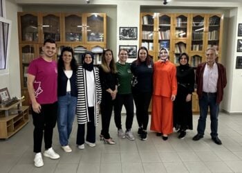 Οι τέσσερις επισκέπτριες από την Τουρκία με μέλη των «Αργοναυτών» (φωτ.: 
Ένωση Ποντίων ν. Κιλκίς «Οι Αργοναύτες»)