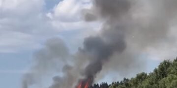 Στιγμιότυπο από τη φωτιά στην Εφεδρούπολη (φωτ.: YouTube)