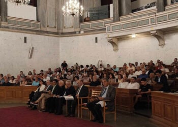 Στιγμιότυπο από την έναρξη του διεθνούς συνεδρίου για τη Γενοκτονία των Ασσυρίων, στο Μέγαρο της Παλαιάς Βουλής (φωτ.: αρχείο Θεοδόση Κυριακίδη)