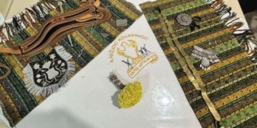 Μέρη ποντιακής ενδυμασίας στις εγκαταστάσεις του Μορφωτικού Συλλόγου Ποντίων Ν. Έβρου «Αλέξιος Κομνηνός» στην Αλεξανδρούπολη (φωτ.: facebook/Despina Kotakidou)