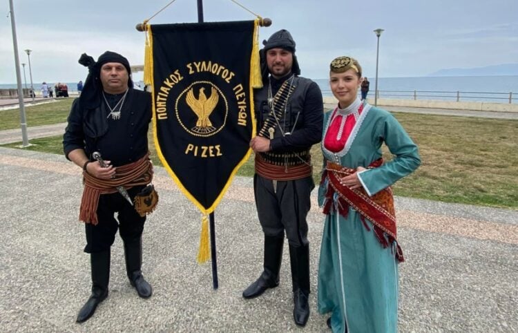 (Φωτ.: facebook/Πολιτιστικός Σύλλογος Πεύκων «Οι Ρίζες»)