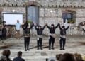 Σέρρα από τους πυρριχιστές του Μαυρόβατου (φωτ.: facebook/Ποντιακός Πολιτιστικός Σύλλογος Μαυροβάτου «Το Καρς»)