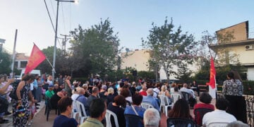 Από τη συγκέντρωση στην Πλατεία Γενοκτονίας στην περιοχή της Γκορυτσάς στον Ασπρόπυργο (φωτ.: 902.gr)