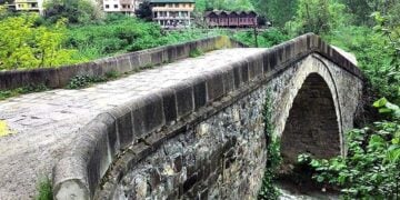 Εικόνα από την Άγουρσα της Ματσούκας, σήμερα Bakimli. Υπήρχαν γεφύρια στο χωριό που κανείς δεν τα περνούσε νύχτα... (πηγή: koylerim.com)