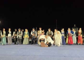O Ποντιακός Σύλλογος Ζυγού Καβάλας «Ο Υψηλάντης» σε μία από τις εμφανίσεις του όπου παρουσιάζει το έθιμο του ποντιακού γάμου. Το έθιμο αναβιώνει κάθε χρόνο, την Κυριακή του Θωμά (φωτ.: facebook.com/ pontiakossyllogoszygoy)