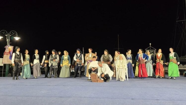 O Ποντιακός Σύλλογος Ζυγού Καβάλας «Ο Υψηλάντης» σε μία από τις εμφανίσεις του όπου παρουσιάζει το έθιμο του ποντιακού γάμου. Το έθιμο αναβιώνει κάθε χρόνο, την Κυριακή του Θωμά (φωτ.: facebook.com/ pontiakossyllogoszygoy)