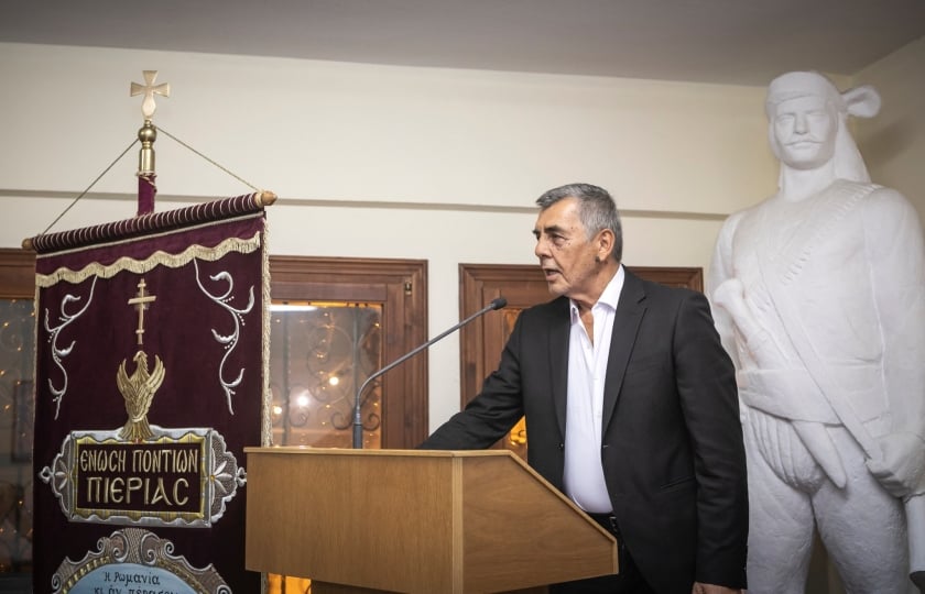 Ο Ηλίας Ιορδανίδης στη διάρκεια εκδήλωσης στην Ένωση Ποντίων Πιερίας, κατά την παρουσίαση του ιστορικού ντοκιμαντέρ «Αργυρουπολιτών…Πορεία» (φωτ.: Ένωση Ποντίων Πιερίας)