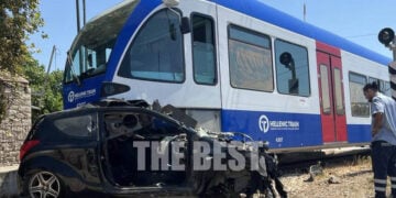 Ένα ακόμα τροχαίο στη φυλασσόμενη διάβαση στην οδό Ανθείας στην Πάτρα (φωτ.: thebest.gr)