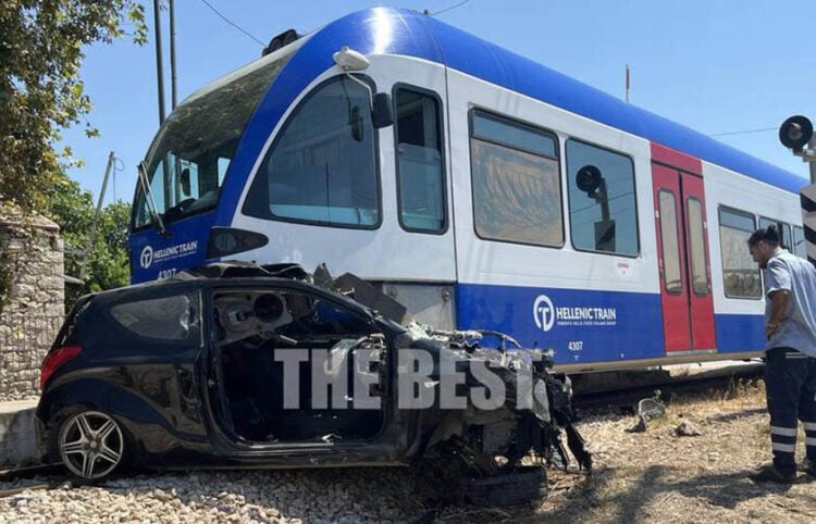 Ένα ακόμα τροχαίο στη φυλασσόμενη διάβαση στην οδό Ανθείας στην Πάτρα (φωτ.: thebest.gr)