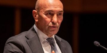 Ο τέως δήμαρχος της Σμύρνης Τουντς Σογέρ (φωτ.: x.com/ulkucuresmitc)