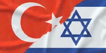 Οι σημαίες της Τουρκίας και του Ισραήλ (πηγή: Canva)