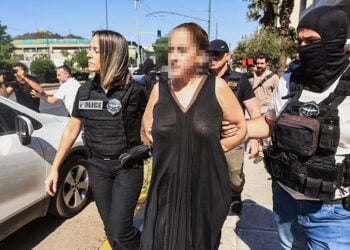 H 43χρονη πρώην σύζυγος του Πολωνού καθηγητή οδηγείται στον εισαγγελέα (φωτ.: EUROKINISSI)