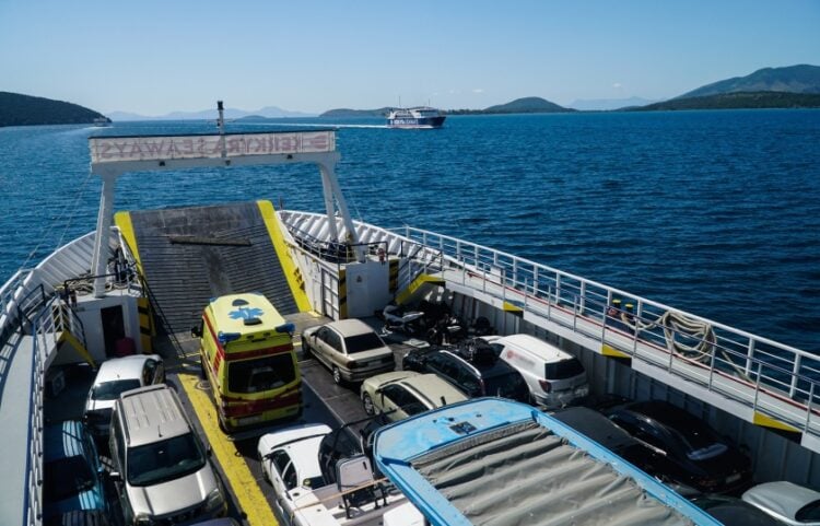 Οχηματαγωγό πλοίο ανοικτού τύπου (φωτ. αρχείου: EUROKINISSI/Γιώργος Κονταρίνης)