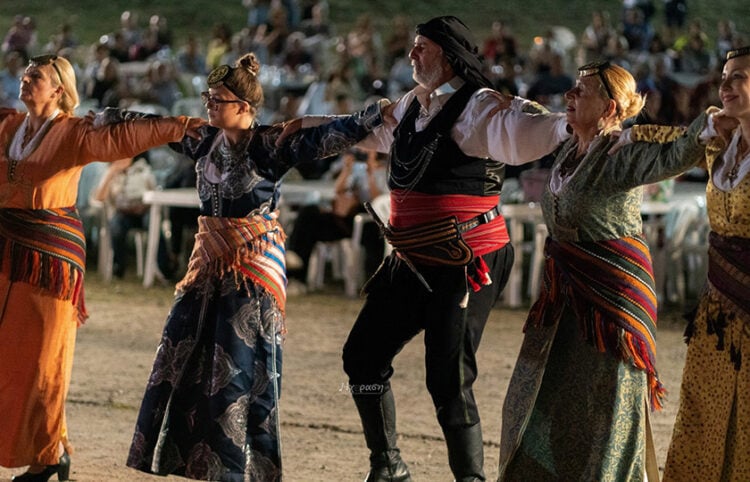 Στιγμιότυπο από παλαιότερο Φεστιβάλ Παράδοσης (φωτ.: facebook / Δήμος Θέρμης)