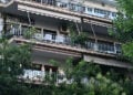 Το μπαλκόνι του διαμερίσματος του Πέτρου Φιλιππίδη (φωτ.: EUROKINISSI / Κώστας Τζούμας)
