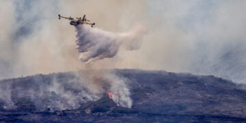Από τη δασική πυρκαγιά στην περιοχή Αγιάς Λάρισας (φωτ.: EUROKINISSI)