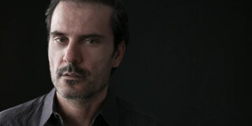 O Γεράσιμος Μιχελής με το φακό της Δομνίκης Μητροπούλου (πηγή: Facebook / Gerasimos Michelis)