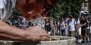 (Φωτ.: EPA / ANSA / Ciro Fusco)