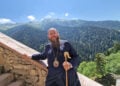 Στο πρόσωπο του μητροπολίτη Πολυανής και Κιλκισίου Βαρθολομαίου είναι ζωγραφισμένη η αγαλλίαση του ανθρώπου που συναντά την πατρίδα του (φωτ.: facebook)