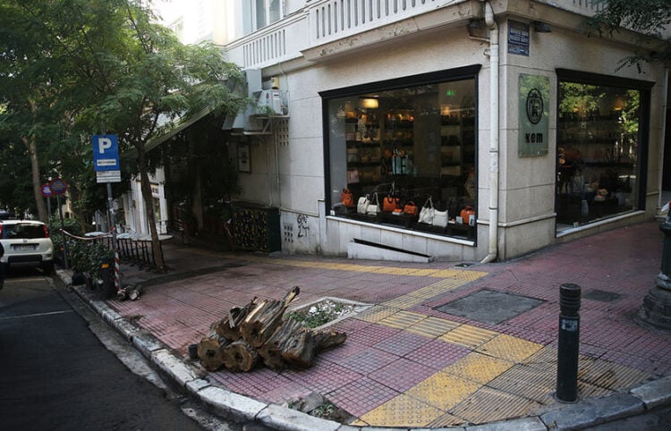 Tο σημείο στη διασταύρωση Λουκιανού και Π. Ιωακείμ (φωτ.: ΑΠΕ-ΜΠΕ / Αλέξανδρος Βλάχος)