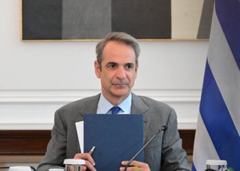 Ο Κυριάκος Μητσοτάκης στη συνεδρίαση του υπουργικού συμβουλίου, στο Μέγαρο Μαξίμου, Παρασκευή 25 Ιουλίου 2025 (φωτ.: EUROKINISSI / Τατιάνα Μπόλαρη)