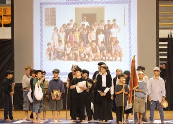 Στιγμιότυπο από την επετειακή εκδήλωση για τα 100 χρόνια της Νέας Αλικαρνασσού (φωτ.: Δήμος Ηρακλείου)