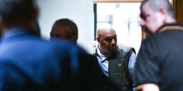 Ο Ηλίας Παναγιώταρος στην αίθουσα του Εφετείου Αθηνώ (φωτ.: EUROKINISSI / Τατιάνα Μπόλαρη)