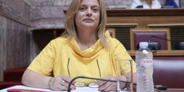 Η Αλεξάνδρα Ρογκάκου, κατά την ακρόαση για τον διορισμό της ως Διοικήτριας της Εθνικής Αρχής Διαφάνειας (φωτ.: Γιάννης Παναγόπουλος/EUROKINISSI)