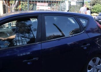 Ο 28χρονος κατηγορούμενος για τον θάνατο της 47χρονης στο Χαλάνδρι μεταφέρεται στον ανακριτή (φωτ.: Σωτήρης Δημητρόπουλος / EUROKINISSI)